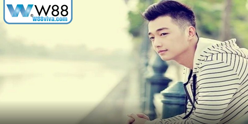 CEO Anh Tú – Chuyên Gia Đánh Giá Uy Tín Hàng Đầu Tại W88 5 CEO Anh Tú là chuyên gia nổi bật được nhiều người chơi tin tưởng tại W88